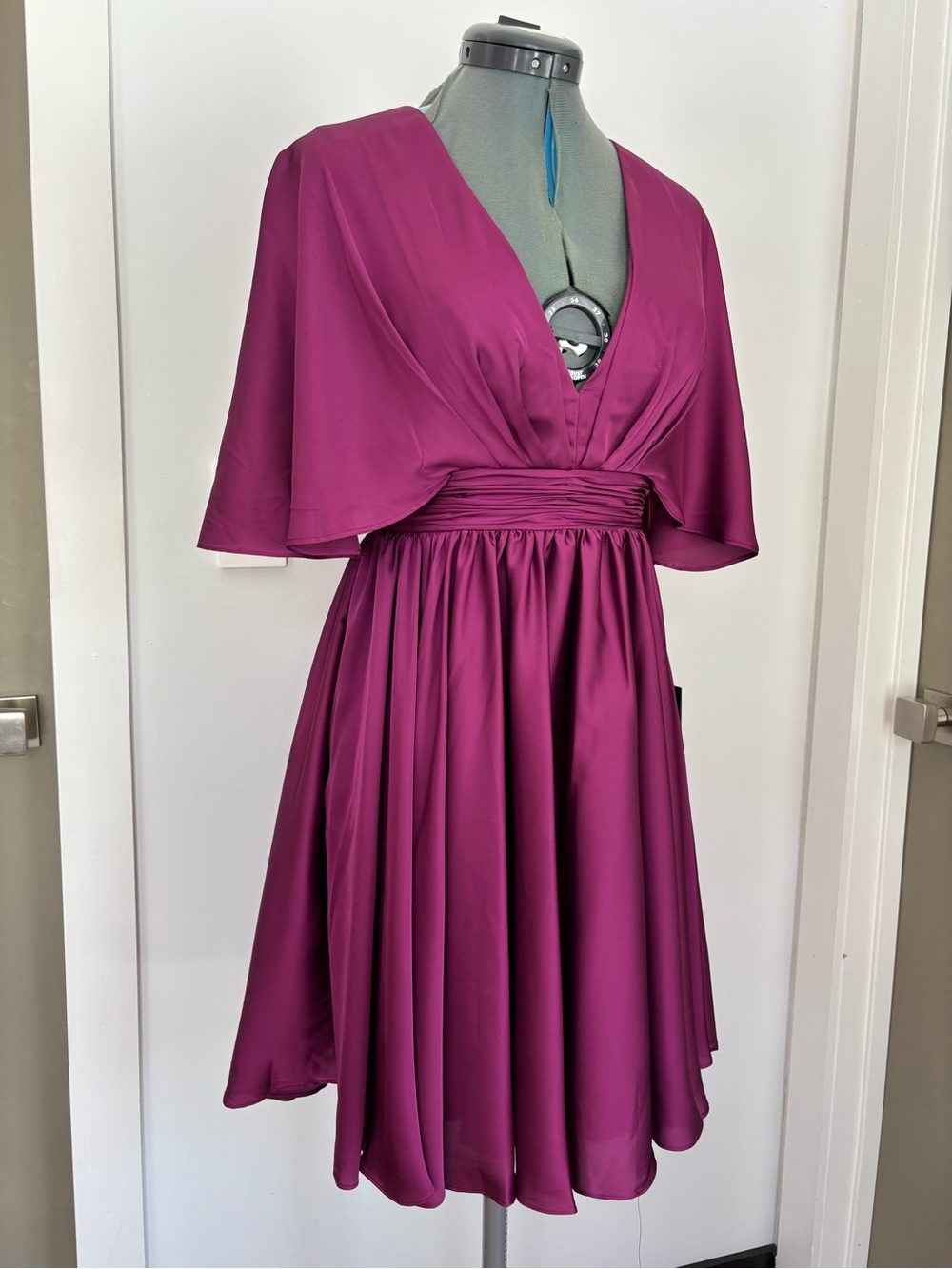 IENA for Mac Duggal Size 0 Fuchsia Silky Ruched Cocktail Dress NWT